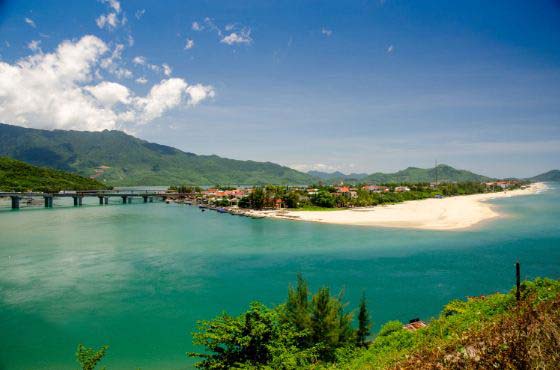 Lang-Co-Beach-in-Hue-Vietnam-1